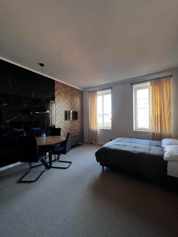 Gamler Apartments By Letrent Zyrardow Luaran gambar